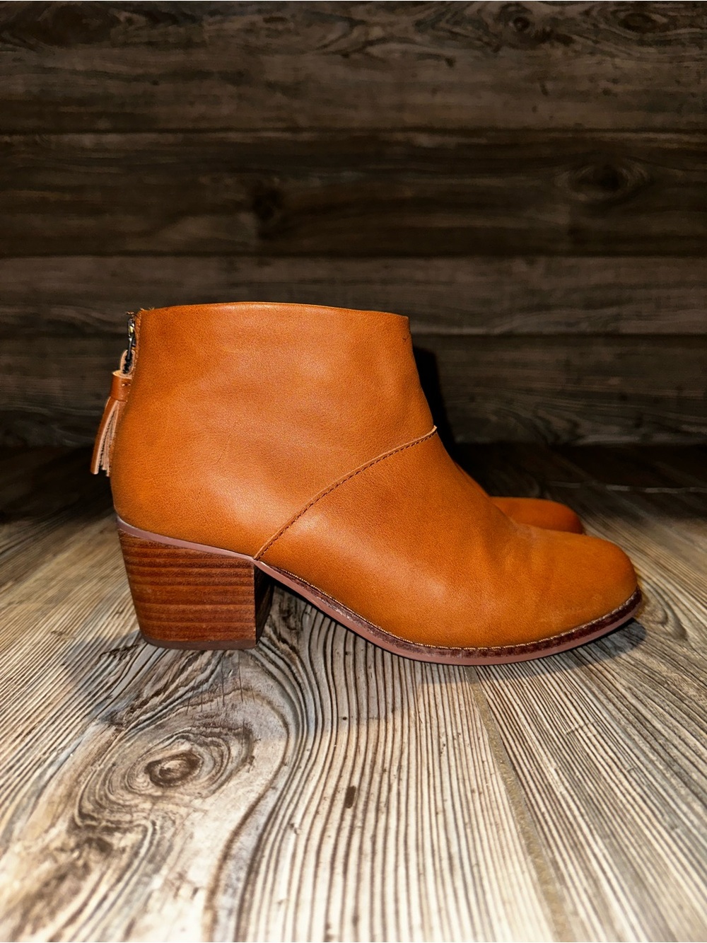 Tom’s Boots Women’s Back Zipper Tassel Booties Brown Size 7